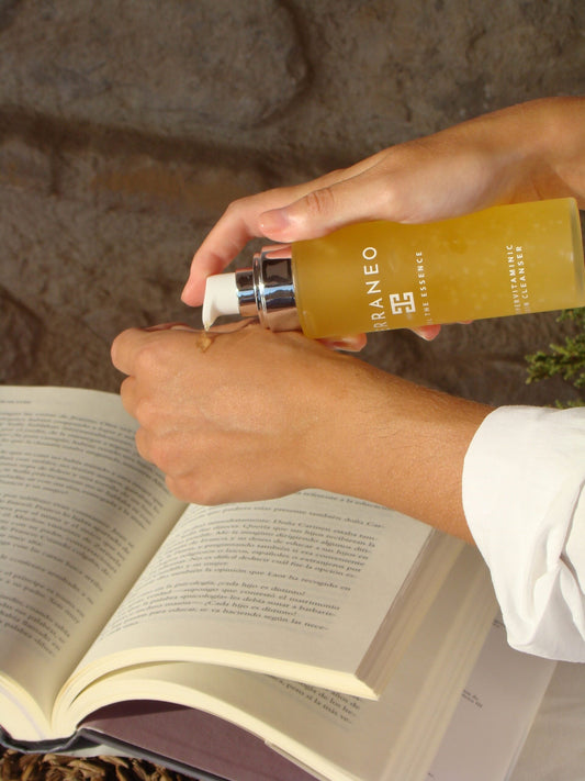 ¿Estás pensando en comprar un limpiador facial natural?