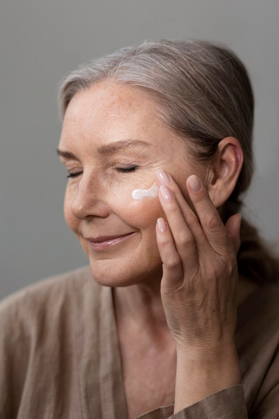 Masajes faciales con cosmética natural facial